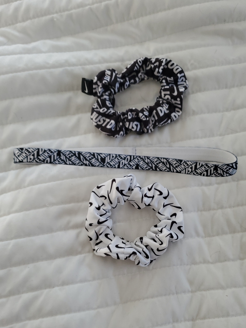 Nike Black & White Logo Hair Scrunchie and Headband Set - Kids Accessories